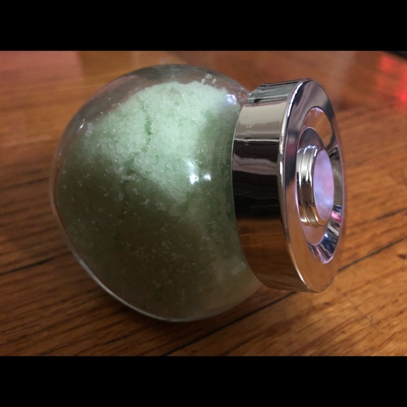 Jasmine & Aloe Vera Sugar Body Scrub - Picture 2 of 3